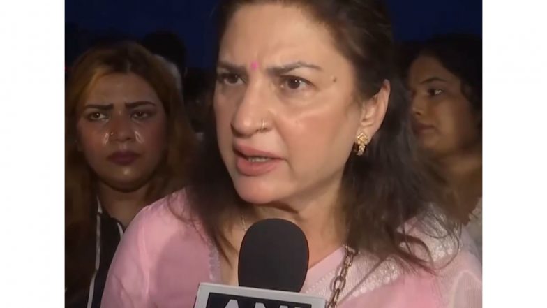 Entertainment News |  'Tera Kutta Tommy?': Kunickaa Sadanand Takes Dig at Kangana Ranaut Amid Kriti Sanon Ad Row