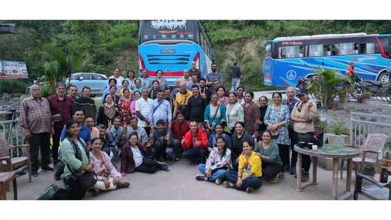 India News | Nepal Flash Floods: 53 Indians, Including 37 from Maharashtra, Reach Kathmandu from Tibet