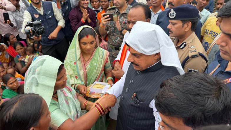 India News | Women Tie Rakhi to Madhya Pradesh CM During Balaghat Visit