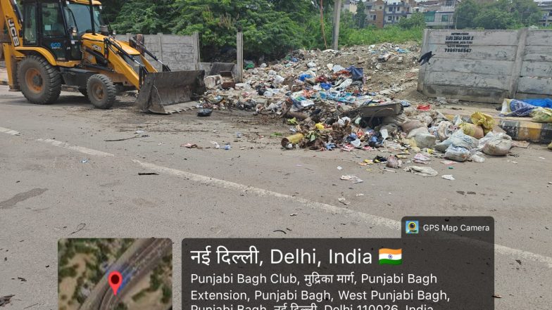 India News | MCD West Zone Conducts Mega Sanitation Drive at Mahatma Gandhi Camp JJ Cluster Along Punjabi Bagh