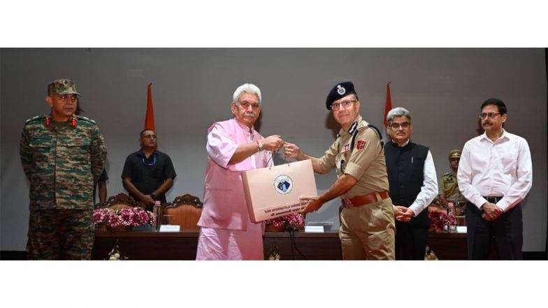 India News | LG Manoj Sinha Felicitates Stakeholders for Successful Conduct of Amarnath Yatra