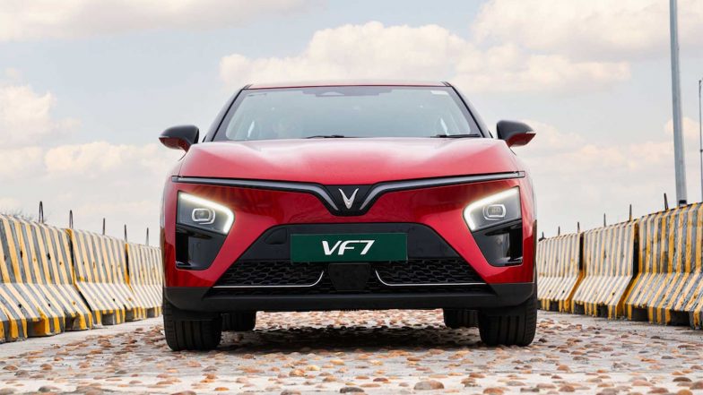 Business News | Hot and Happy: The VinFast VF 7 Has Three Tricks Up Its Sleeve for Beating the Heat