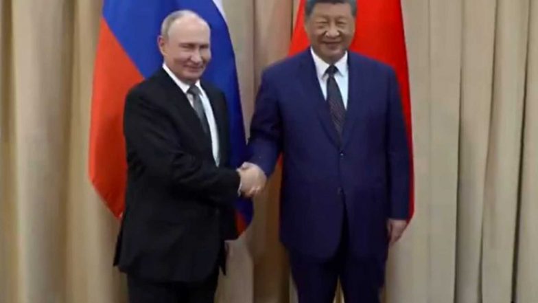 World News | President Putin Meets Xi Jinping on Sidelines of SCO Summit, Says Ready to Work with Beijing to Make Visa-free Regime Permanent