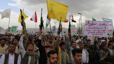 Houthi Missile Attack Kills 4 on Vessel in Bab el-Mandeb Strait, 3 Ballistic Missiles Fired