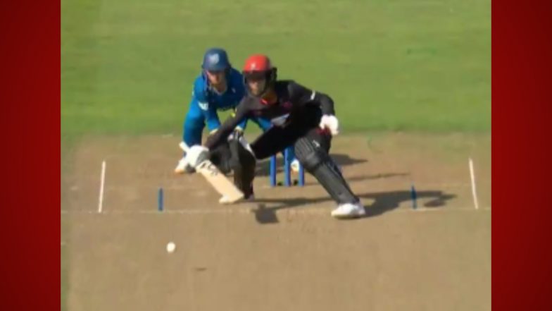 Rare in Cricket! Davina Perrin Plays One-Handed Scoop Shot During The Hundred 2026 Match (Watch Video)