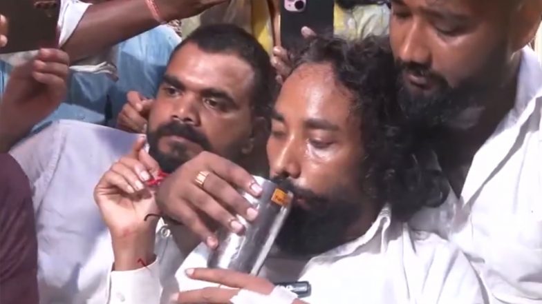 JLKM Leader Devendra Nath Mahto Takes Water After Sonam Wangchuk&rsquo;s Appeal, Continues Hunger Strike (Video)