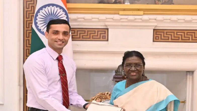 Major Rishabh Singh Sambyal, Who Served as President Droupadi Murmu's ADC, Takes Early Retirement