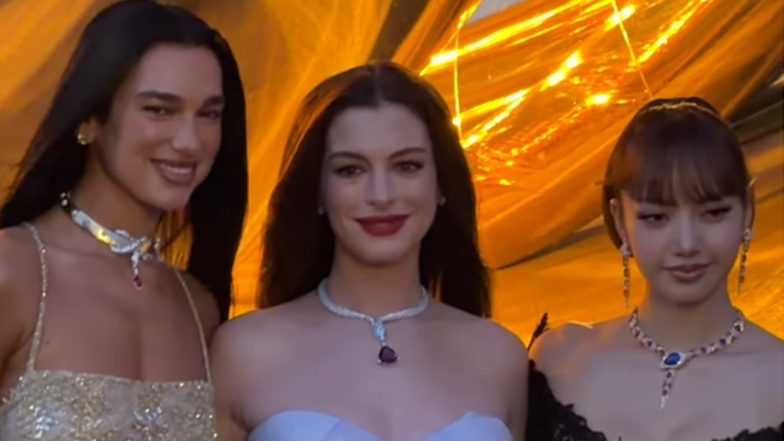 BLACKPINK&rsquo;s Lisa, Dua Lipa, and Anne Hathaway Share Viral Moment at Bvlgari&rsquo;s Serpenti Infinito Event
