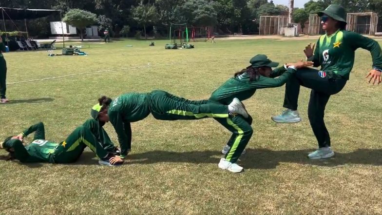 Viral Video Shows Pakistan Women&rsquo;s Cricket Team Doing Bizarre Training Drill
