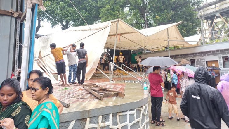 Mumbai Mount Mary Fair: Rain Shelter Collapses at Bandra Steps on Day 1, No Injuries Reported (Videos)