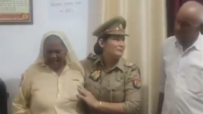 Married for 51 Years, Elderly Couple Backs Out of Divorce After Police Counselling in Uttar Pradesh