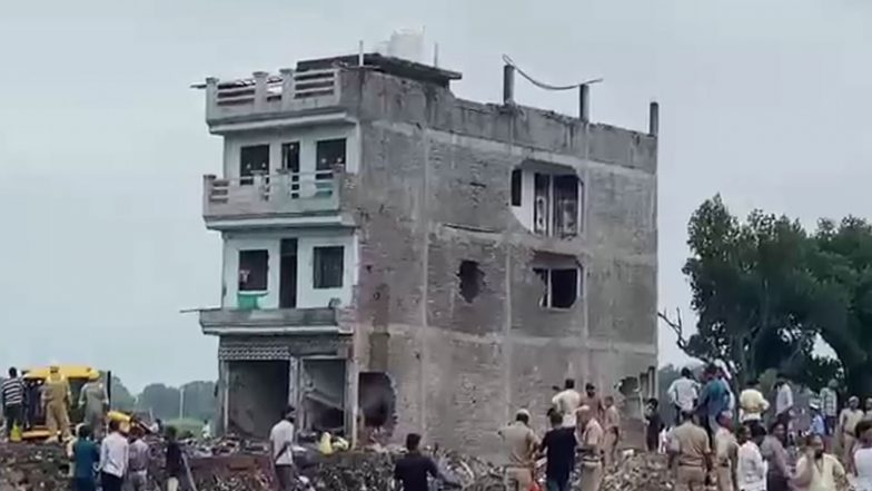 India News | UP: Seven Police Personnel Suspended over Kaushambi Firecracker Factory Explosion That Killed 11
