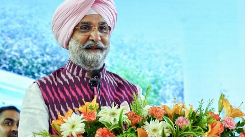 India News | Delhi LG Inaugurates MCD-IIT Delhi Workshop on Solid Waste Management, Calls for Indore Model Replication