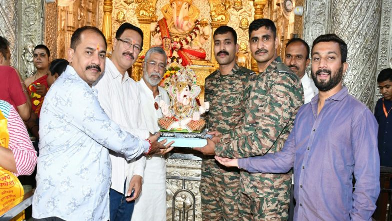 India News | Maharashtra: Dagdusheth Ganpati Idols Sent to Army Units in Border Areas for Ganeshotsav