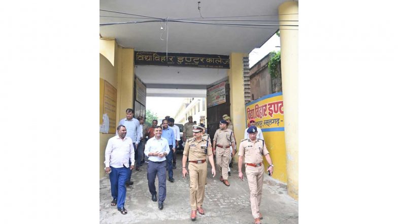 India News | Varanasi: Police Commissioner, DM Inspect Flood-hit Areas, Relief Camps