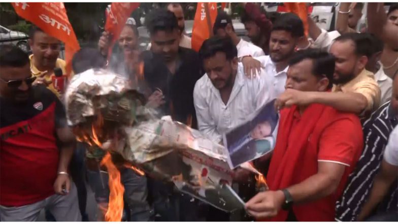 World News | Rashtriya Bajrang Dal Stages Protest After Demolition of Century-year-old Hindu Temple in Pakistan