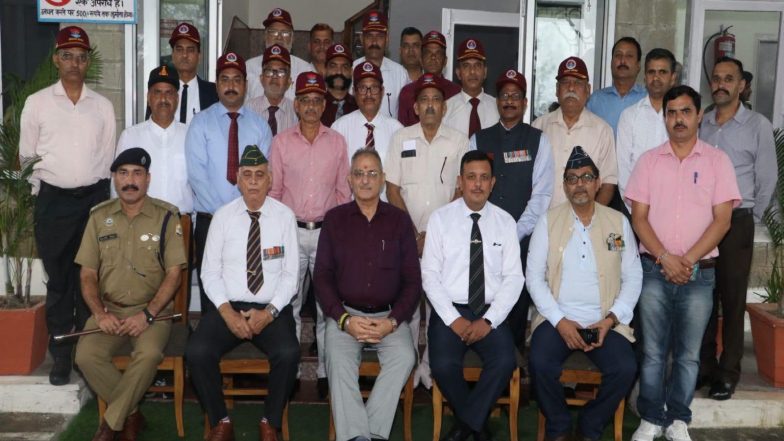 India News | HP Governor Kavinder Gupta Meets Ex-servicemen in Hamirpur; Announces Rs 5 Lakh for Shaheedi Smarak