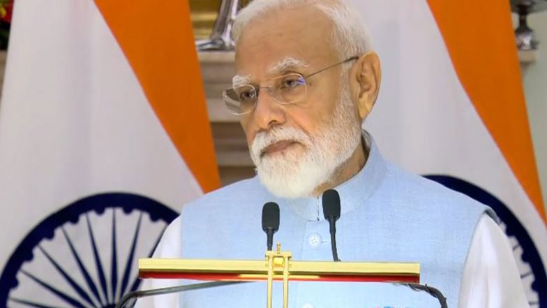 World News | India Backs Efforts for Early Resolution of Conflicts in Ukraine, West Asia: PM Modi 