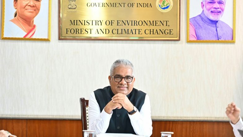 India News | Union Environment Minister Bhupender Yadav Reviews Coordinated Efforts by NCR States to Tackle Air Pollution