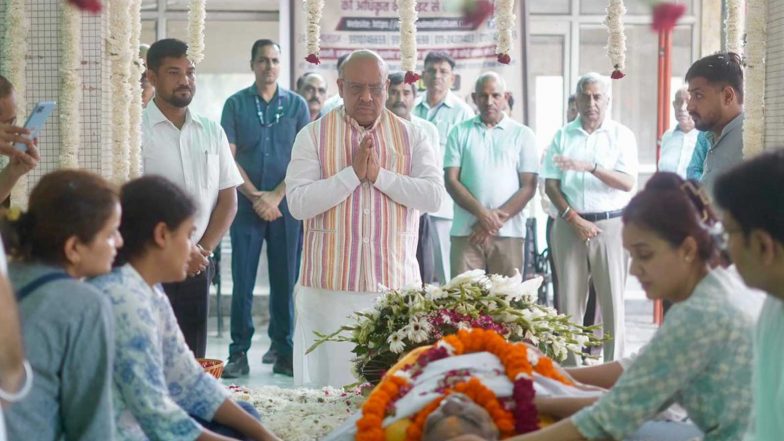 India News | Delhi Assembly Speaker Vijender Gupta Pays Tribute to Former Lokayukta Justice Harish Chandra Mishra