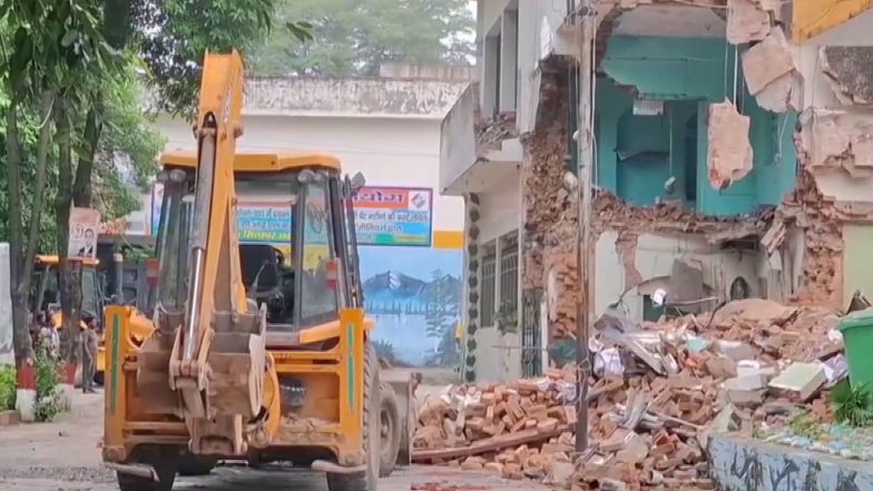 India News | Saharanpur: Demolition of Illegal Mosque in DM Office Complex Begins After Court Upholds Order