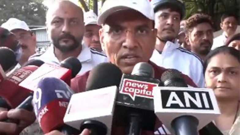 Sports News | Sports Minister Mandaviya Leads ‘Sundays on Cycle’ Event in Surat to Promote ‘Nasha Mukt Yuva for Viksit Bharat’ Message’