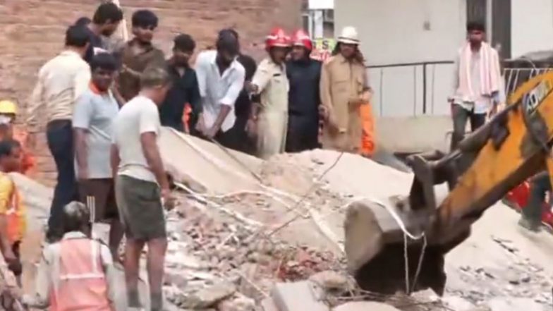 India News | Delhi Building Collapse: 2 People Rescued; Several Feared Trapped