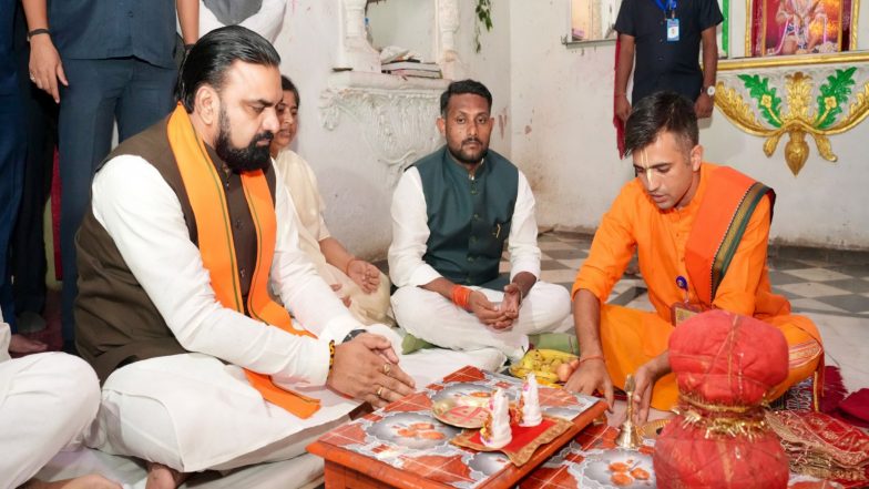 India News | Bihar CM Conducts Site Inspection of Historic Raj Complex in Rajnagar, Reviews Its Rich Heritage