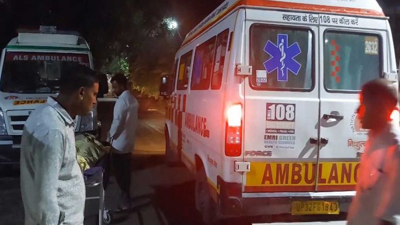 India News | UP: Four Killed as Bus Carrying Pilgrims Overturns in UP’s Baghpat