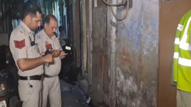 India News | 19-year-old Man Stabbed to Death at Factory in Delhi’s Chauhan Bangar