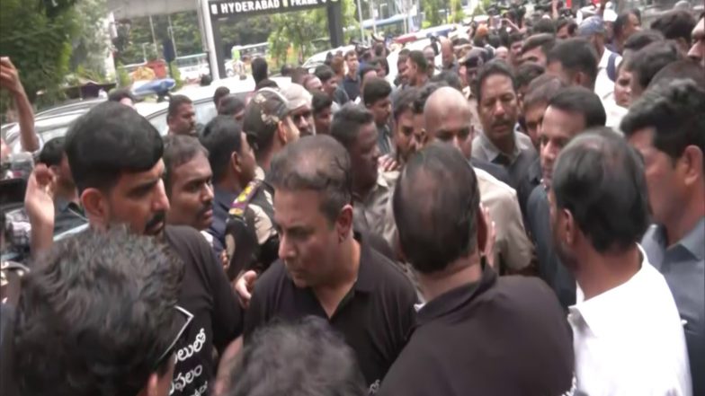 India News | BRS Leaders KTR, Harish Rao Detained at Telangana Assembly Gate During Black T-shirt Protest Against Congress