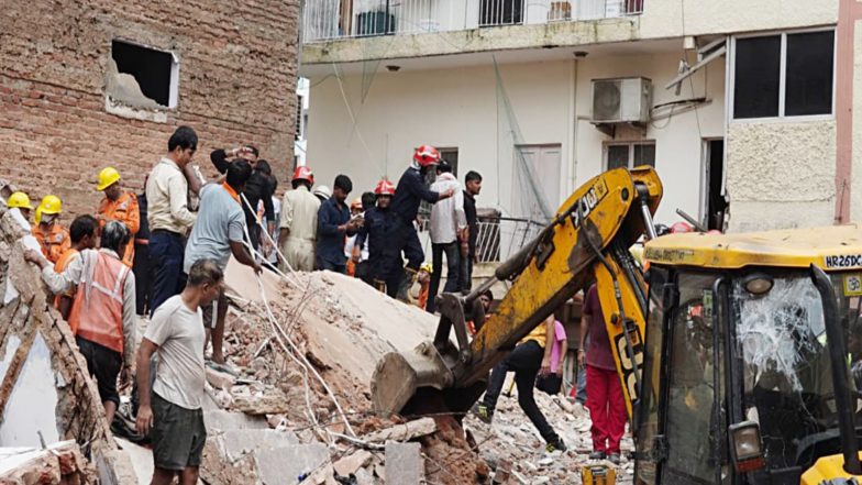 India News | Delhi HC to Hear Satya Niketan Building Collapse Matter Today After Urgent Mentioning