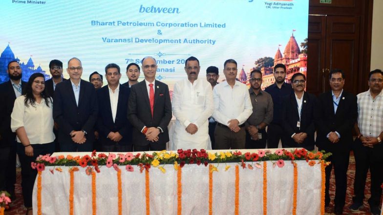 India News | Varanasi: Heritage Corridors to Be Revitalised, 119 Parks to Be Transformed with Investment of Rs 48 Crore