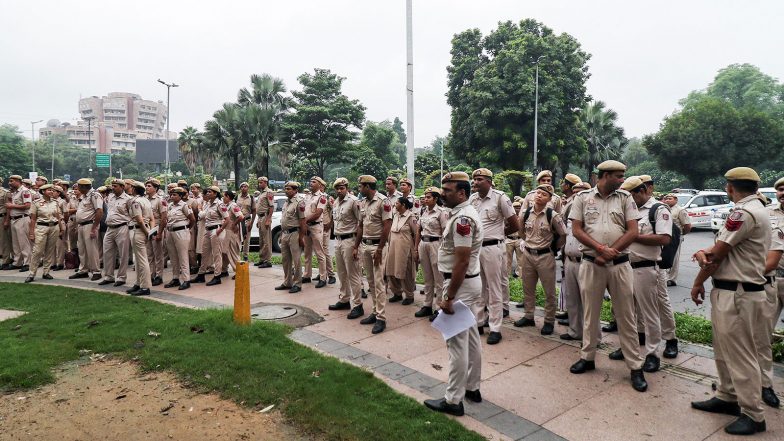 India News | BRICS Summit 2026: Delhi Police Urges Commuters to Plan Journeys in Advance