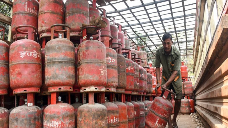 Business News | Only 47% Rural LPG Users Get Doorstep Delivery, Leaving Refill Cost and Last-mile Logistics as Binding Constraints: CEEW Report