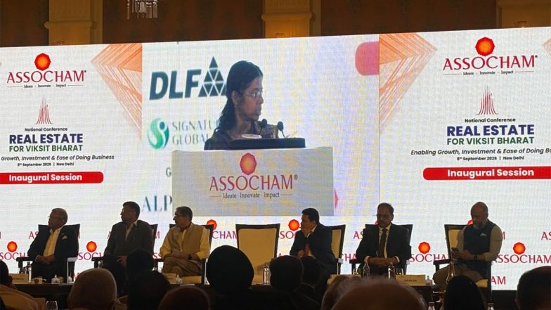 Business News | Delhi Building Safety: Higher FAR Can Make Redevelopment of Old Structures Viable, Says MoHUA Sectretary