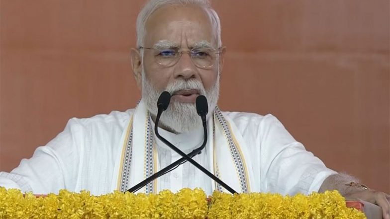 India News | Gujarat: PM Modi Lays Foundation Stone of Rs 35, 000 Crore in Vadodara