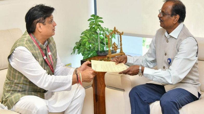 India News | Karnataka Seeks ISRO Support to Promote Practical Science Education Among Students