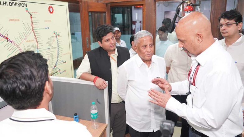India News | MoS for Railways V Somanna Reviews Safety, Operations, Punctuality and Public Grievances at Delhi Division Control Office