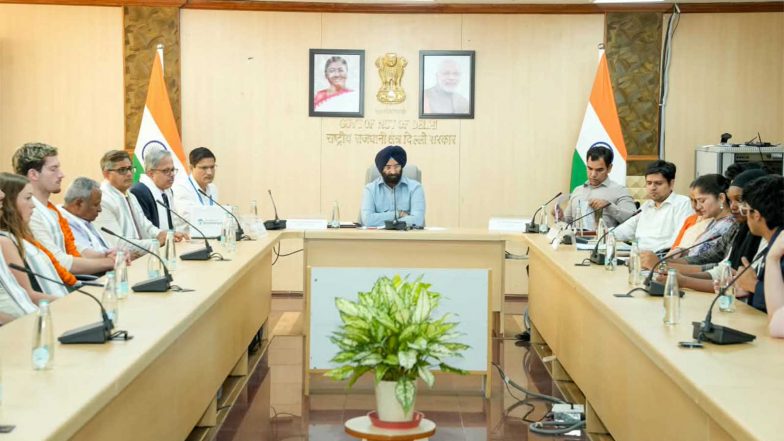 India News | Delhi Govt Welcomes Southampton Students' Recommendations on Tackling Air Pollution in NCR
