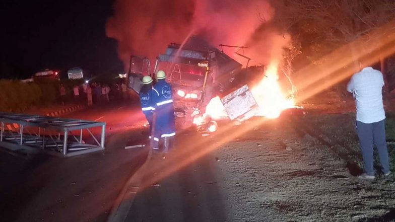 India News | Telangana: Driver, Around 200 Goats Charred to Death as Vehicle Catches Fire After Hitting Electric Pole in Mahabubnagar