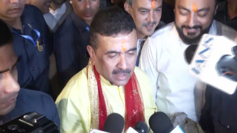 India News | West Bengal CM Suvendu Adhikari Offers Prayers at Kalighat, Partakes in Traditional Bhog on Kaushiki Amavasya
