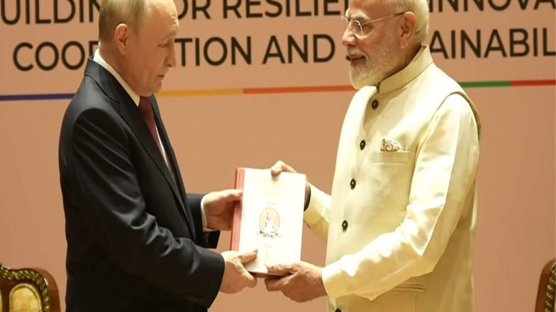 World News | Russian President Putin Meets PM Narendra Modi, Expanding Trade to $100 Billion by 2030 on Agenda