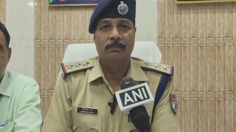 India News | Uttar Pradesh: 12 Children Rescued from Suspected Traffickers in Gonda