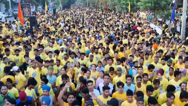 Sports News | Punjab's Largest Youth Run Draws More Than 20,000 Participants in Bathinda; Arvind Kejriwal Praises Drug-free Campaign
