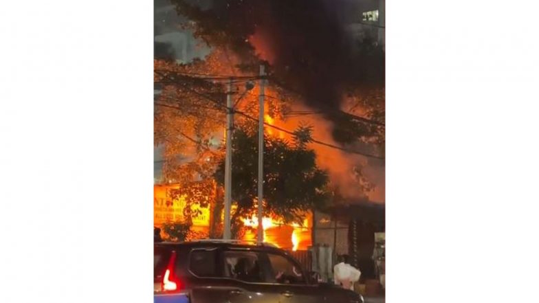 India News | Telangana: Fire Breaks out at Food Stall in Hyderabad's Puppalaguda 