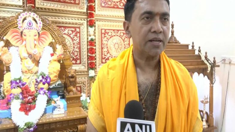 India News | Goa CM Pramod Sawant Celebrates Ganesh Chaturthi at Ancestral Home, Prays for State's Prosperity