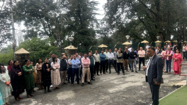 India News | HPU Teachers Continue Protest for University Autonomy on 13th Day