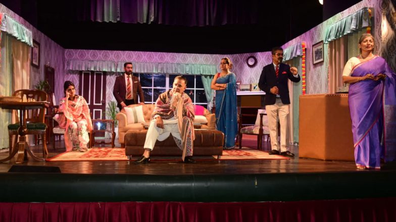 India News | ‘9 Jakhoo Hill’ Staged in Shimla, Theatre Enthusiasts Cheer Performance 