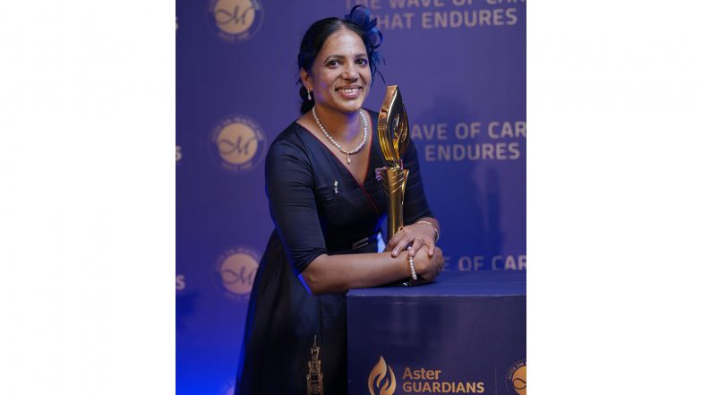 World News | Indian-origin Nurse Agimol Pradeep from UK Wins Global Nursing Award